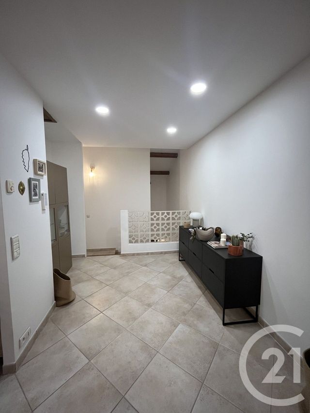 Appartement F2 &agrave; louer - 2 pi&egrave;ces - 60 m2 - Marseille - 13008 - PROVENCE-ALPES-COTE-D-AZUR