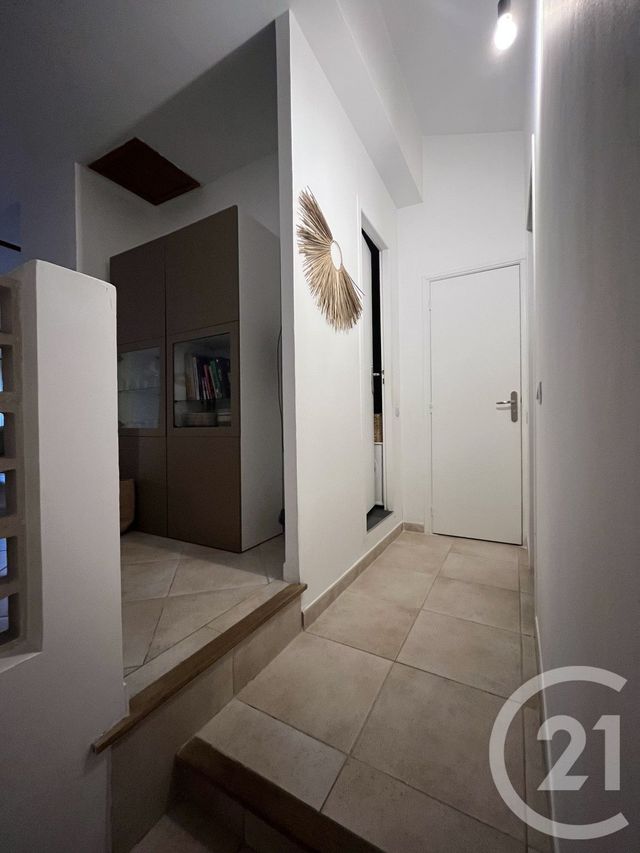 Appartement F2 &agrave; louer - 2 pi&egrave;ces - 60 m2 - Marseille - 13008 - PROVENCE-ALPES-COTE-D-AZUR