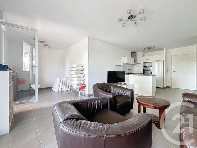 Appartement &agrave; louer - 3 pi&egrave;ces - 55 m2 - Marseille - 13009 - PROVENCE-ALPES-COTE-D-AZUR