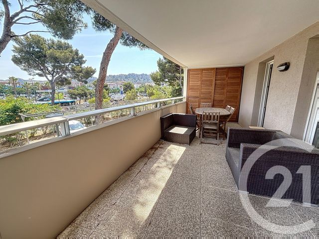 Appartement &agrave; louer - 3 pi&egrave;ces - 55 m2 - Marseille - 13009 - PROVENCE-ALPES-COTE-D-AZUR
