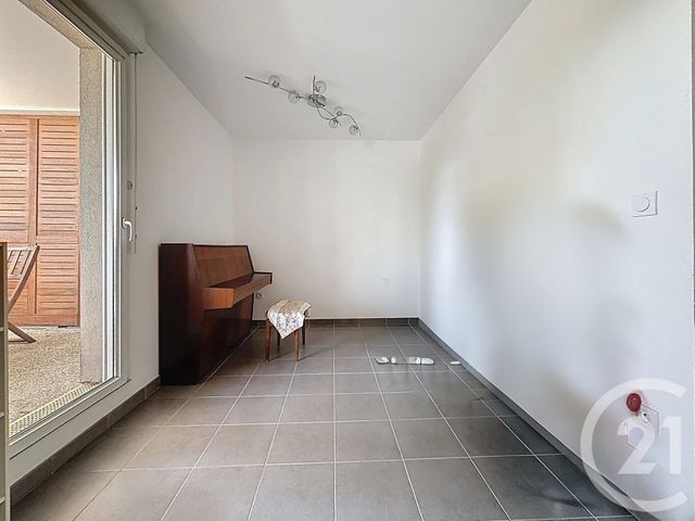 Appartement &agrave; louer - 3 pi&egrave;ces - 55 m2 - Marseille - 13009 - PROVENCE-ALPES-COTE-D-AZUR