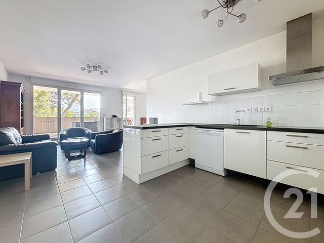 Appartement &agrave; louer - 3 pi&egrave;ces - 55 m2 - Marseille - 13009 - PROVENCE-ALPES-COTE-D-AZUR