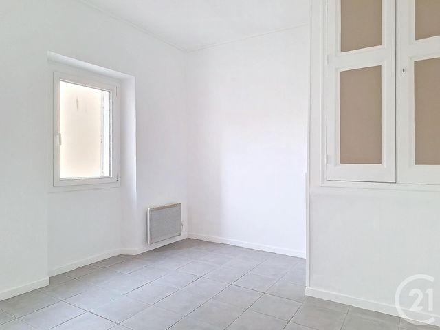 Appartement T3 &agrave; louer - 3 pi&egrave;ces - 62,30 m2 - Marseille - 13009 - PROVENCE-ALPES-COTE-D-AZUR
