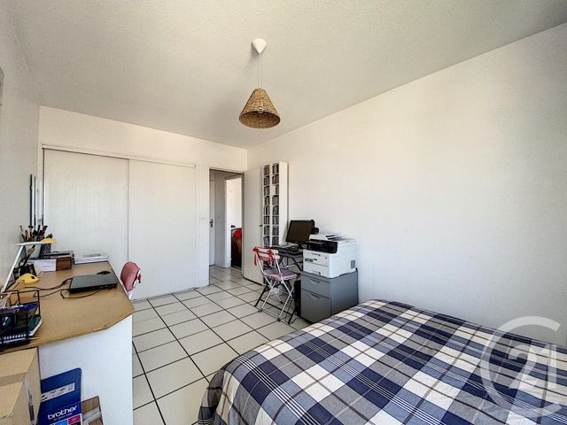 Appartement T2 &agrave; louer - 2 pi&egrave;ces - 62,50 m2 - Marseille - 13006 - PROVENCE-ALPES-COTE-D-AZUR