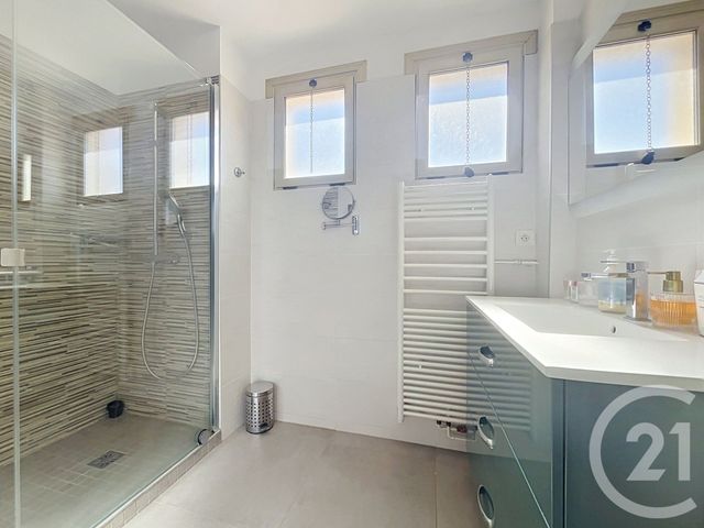 Appartement F4 &agrave; vendre - 4 pi&egrave;ces - 110 m2 - Marseille - 13008 - PROVENCE-ALPES-COTE-D-AZUR