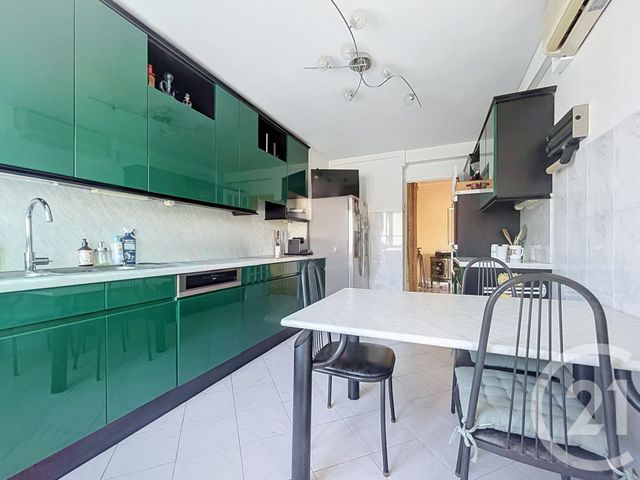Appartement F4 &agrave; vendre - 4 pi&egrave;ces - 110 m2 - Marseille - 13008 - PROVENCE-ALPES-COTE-D-AZUR