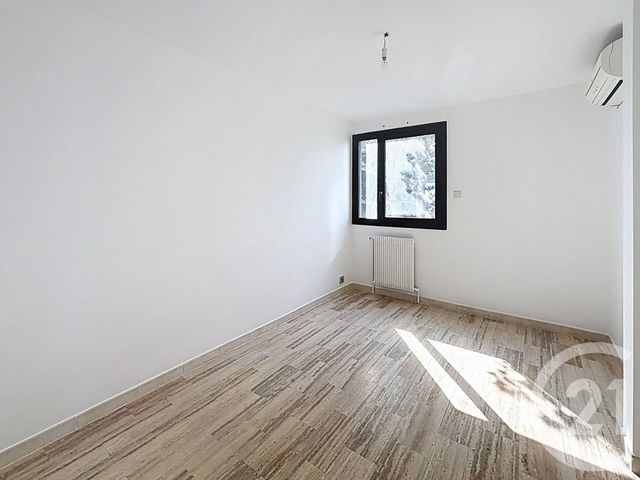 Appartement T3 &agrave; louer - 3 pi&egrave;ces - 70,40 m2 - Marseille - 13008 - PROVENCE-ALPES-COTE-D-AZUR