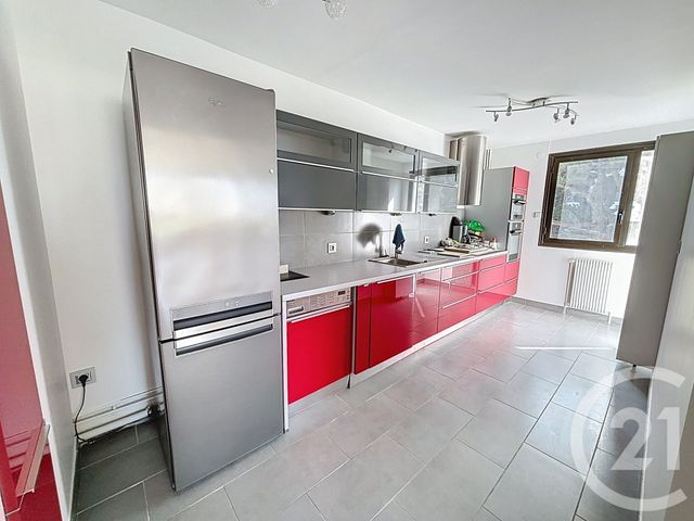 Appartement T3 &agrave; louer - 3 pi&egrave;ces - 70,40 m2 - Marseille - 13008 - PROVENCE-ALPES-COTE-D-AZUR