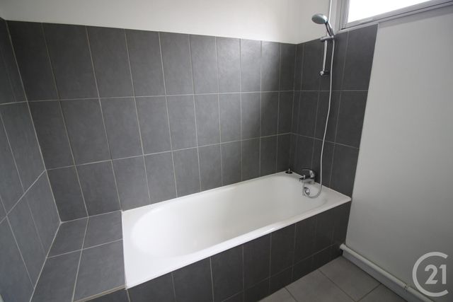 Appartement F5 &agrave; louer - 5 pi&egrave;ces - 101 m2 - Marseille - 13008 - PROVENCE-ALPES-COTE-D-AZUR