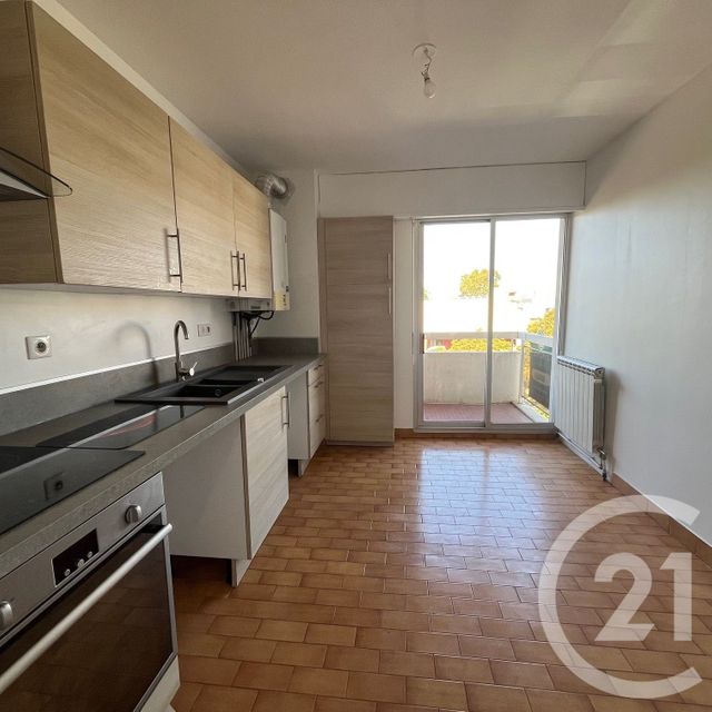 Appartement F5 &agrave; louer - 5 pi&egrave;ces - 101 m2 - Marseille - 13008 - PROVENCE-ALPES-COTE-D-AZUR