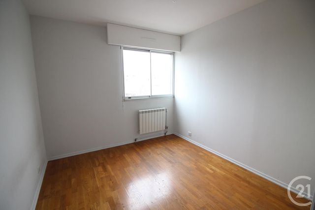 Appartement F5 &agrave; louer - 5 pi&egrave;ces - 101 m2 - Marseille - 13008 - PROVENCE-ALPES-COTE-D-AZUR