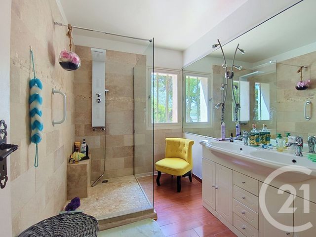 Maison &agrave; vendre - 9 pi&egrave;ces - 236 m2 - Marseille - 13009 - PROVENCE-ALPES-COTE-D-AZUR