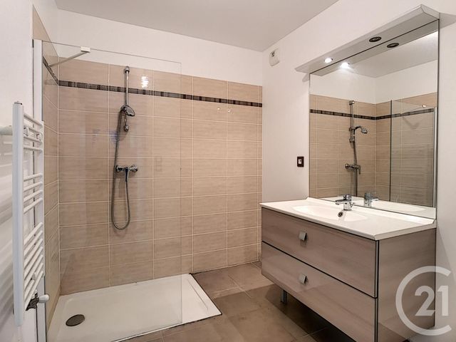 Appartement T2 &agrave; louer - 2 pi&egrave;ces - 39,69 m2 - Marseille - 13005 - PROVENCE-ALPES-COTE-D-AZUR