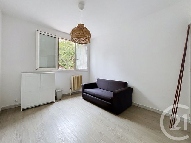 Appartement F3 &agrave; louer - 3 pi&egrave;ces - 54,24 m2 - Marseille - 13009 - PROVENCE-ALPES-COTE-D-AZUR