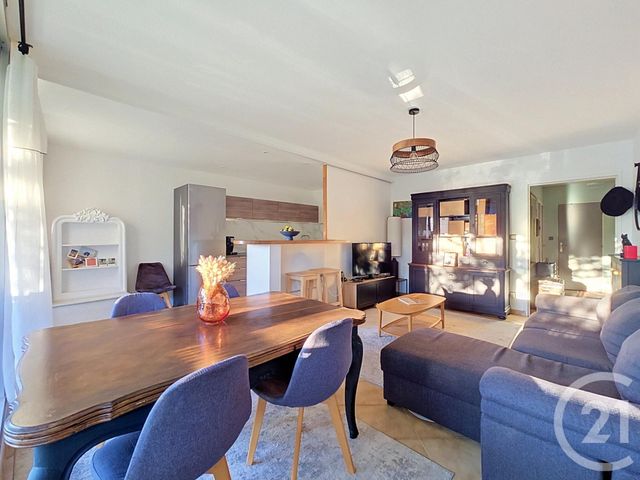 Appartement T3 &agrave; vendre - 3 pi&egrave;ces - 65,15 m2 - Marseille - 13008 - PROVENCE-ALPES-COTE-D-AZUR