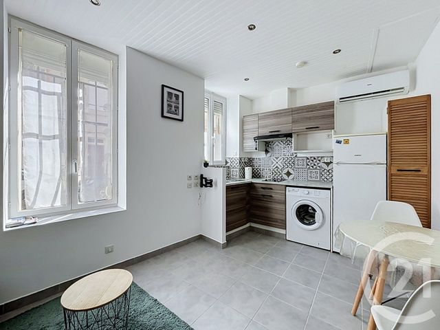 Appartement &agrave; louer - 2 pi&egrave;ces - 24,15 m2 - Marseille - 13008 - PROVENCE-ALPES-COTE-D-AZUR