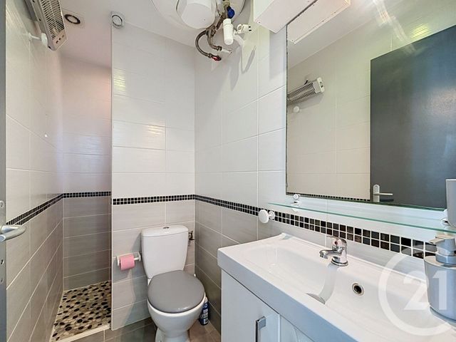 Appartement &agrave; louer - 2 pi&egrave;ces - 24,15 m2 - Marseille - 13008 - PROVENCE-ALPES-COTE-D-AZUR