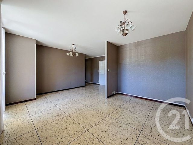 Appartement &agrave; louer - 2 pi&egrave;ces - 57,12 m2 - Marseille - 13009 - PROVENCE-ALPES-COTE-D-AZUR
