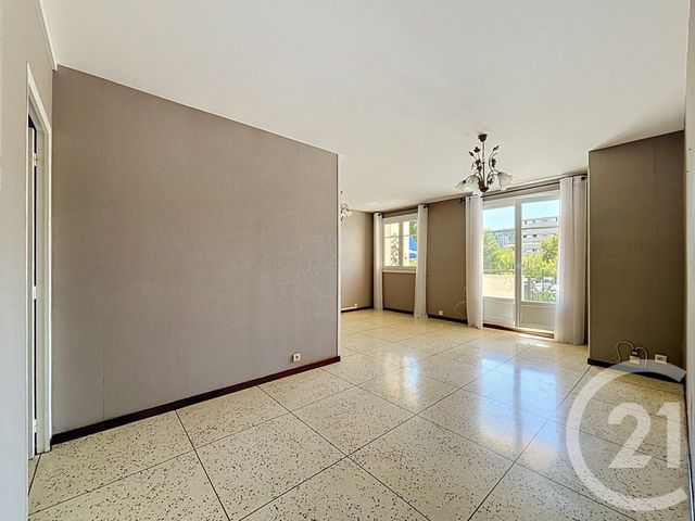 Appartement &agrave; louer - 2 pi&egrave;ces - 57,12 m2 - Marseille - 13009 - PROVENCE-ALPES-COTE-D-AZUR