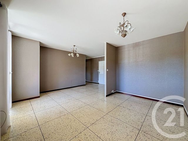 Appartement &agrave; louer - 2 pi&egrave;ces - 57,12 m2 - Marseille - 13009 - PROVENCE-ALPES-COTE-D-AZUR