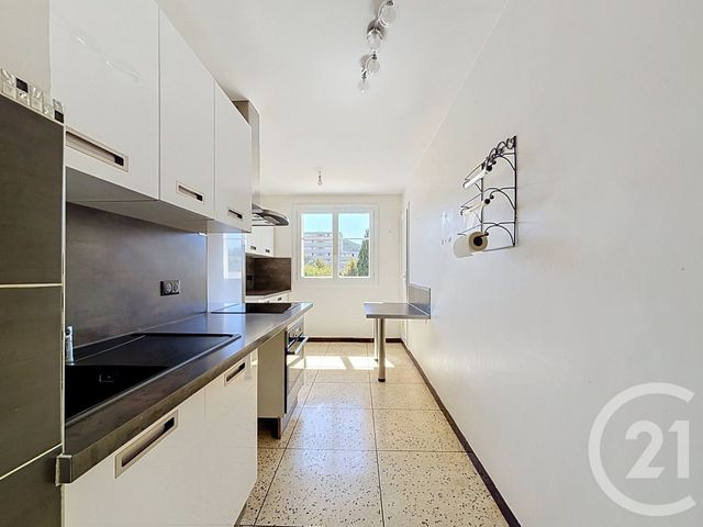 Appartement &agrave; louer - 2 pi&egrave;ces - 57,12 m2 - Marseille - 13009 - PROVENCE-ALPES-COTE-D-AZUR