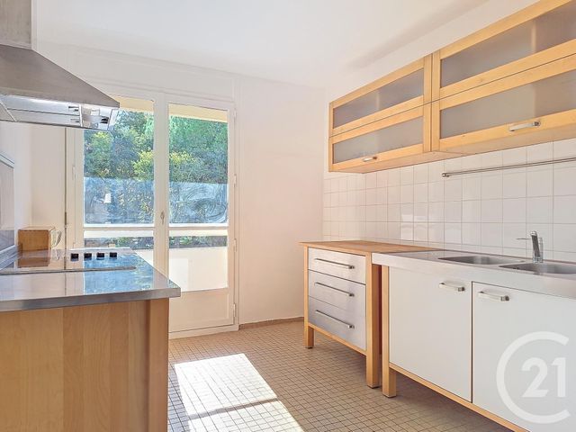 Appartement T1 &agrave; louer - 1 pi&egrave;ce - 55,92 m2 - Marseille - 13009 - PROVENCE-ALPES-COTE-D-AZUR