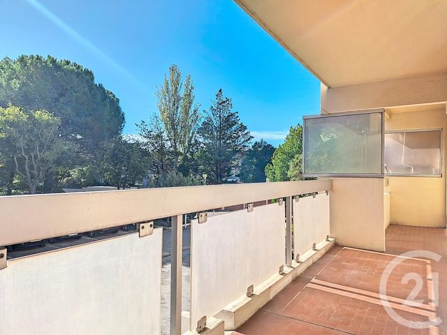 Appartement T1 &agrave; louer - 1 pi&egrave;ce - 55,92 m2 - Marseille - 13009 - PROVENCE-ALPES-COTE-D-AZUR