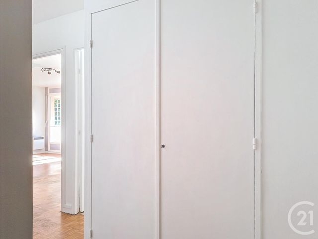 Appartement T1 &agrave; louer - 1 pi&egrave;ce - 55,92 m2 - Marseille - 13009 - PROVENCE-ALPES-COTE-D-AZUR