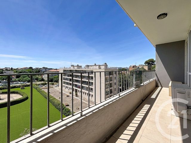 Appartement T3 &agrave; louer - 3 pi&egrave;ces - 56,45 m2 - Marseille - 13009 - PROVENCE-ALPES-COTE-D-AZUR
