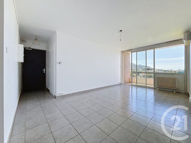 Appartement T3 &agrave; louer - 3 pi&egrave;ces - 56,45 m2 - Marseille - 13009 - PROVENCE-ALPES-COTE-D-AZUR
