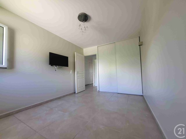 Appartement F4 &agrave; louer - 4 pi&egrave;ces - 70,69 m2 - Marseille - 13012 - PROVENCE-ALPES-COTE-D-AZUR
