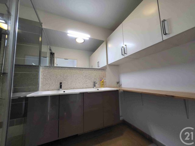 Appartement F4 &agrave; louer - 4 pi&egrave;ces - 70,69 m2 - Marseille - 13012 - PROVENCE-ALPES-COTE-D-AZUR
