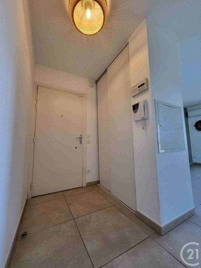 Appartement F4 &agrave; louer - 4 pi&egrave;ces - 70,69 m2 - Marseille - 13012 - PROVENCE-ALPES-COTE-D-AZUR