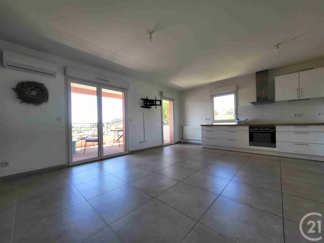Appartement F4 &agrave; louer - 4 pi&egrave;ces - 70,69 m2 - Marseille - 13012 - PROVENCE-ALPES-COTE-D-AZUR
