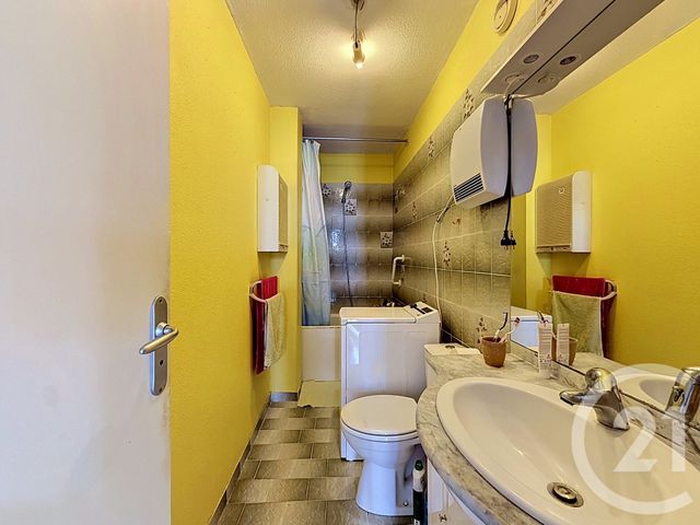 Appartement F4 &agrave; vendre - 4 pi&egrave;ces - 68,20 m2 - Marseille - 13009 - PROVENCE-ALPES-COTE-D-AZUR