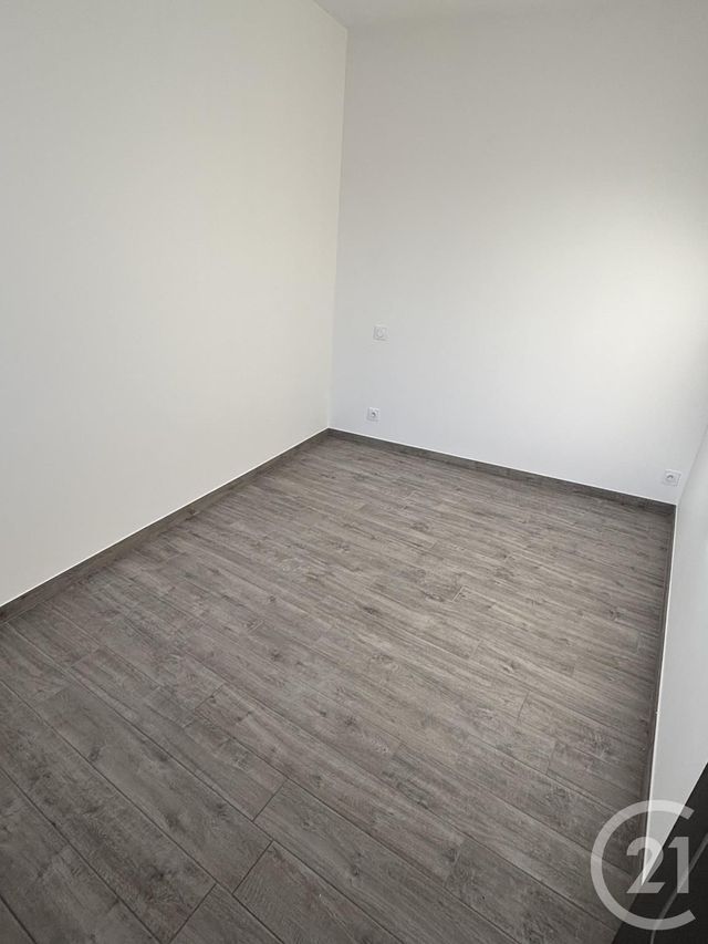 Appartement Duplex à louer - 3 pièces - 66,72 m2 - St Gildas De Rhuys - 56 - BRETAGNE