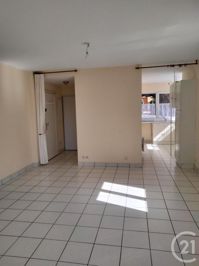 Appartement F3 &agrave; louer - 3 pi&egrave;ces - 52,60 m2 - Sarzeau - 56 - BRETAGNE