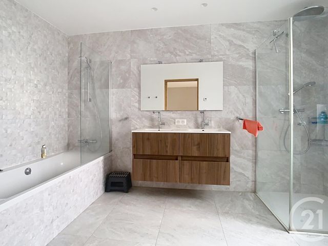 Maison &agrave; louer - 6 pi&egrave;ces - 239,71 m2 - Sarzeau - 56 - BRETAGNE