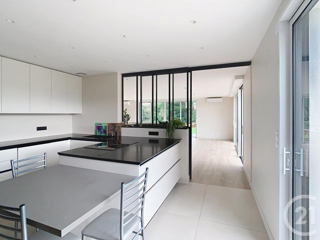 Maison &agrave; louer - 6 pi&egrave;ces - 239,71 m2 - Sarzeau - 56 - BRETAGNE