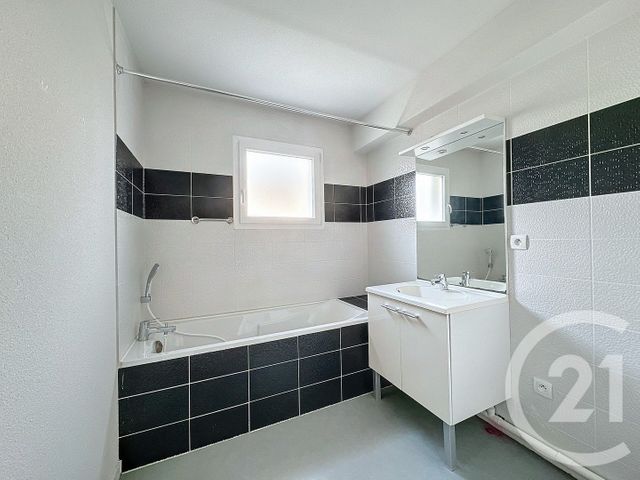 Appartement F3 &agrave; vendre - 3 pi&egrave;ces - 60,98 m2 - Sene - 56 - BRETAGNE