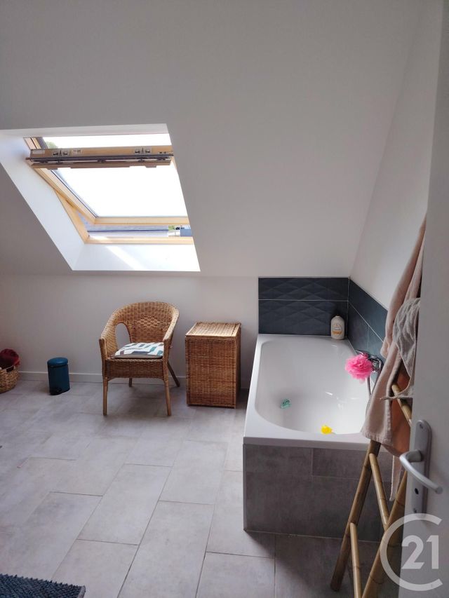 Maison &agrave; louer - 6 pi&egrave;ces - 112 m2 - Trefflean - 56 - BRETAGNE