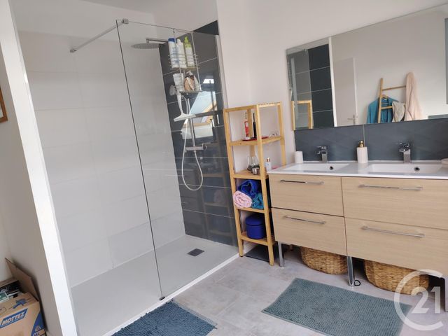 Maison &agrave; louer - 6 pi&egrave;ces - 112 m2 - Trefflean - 56 - BRETAGNE