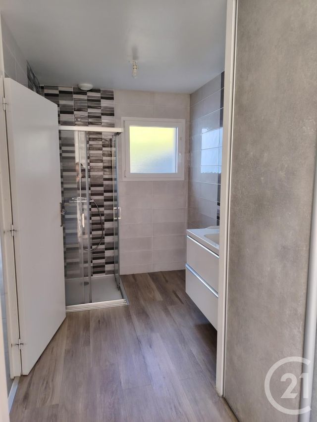 Maison &agrave; louer - 6 pi&egrave;ces - 117 m2 - Theix Noyalo - 56 - BRETAGNE