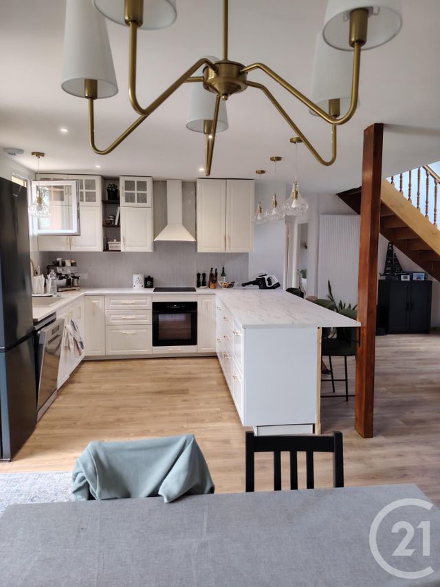 Maison &agrave; louer - 6 pi&egrave;ces - 140 m2 - Theix Noyalo - 56 - BRETAGNE