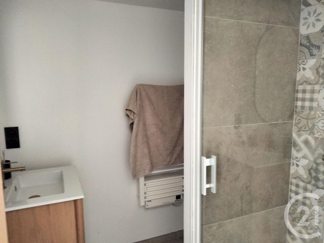 Maison &agrave; louer - 3 pi&egrave;ces - 45,50 m2 - St Gildas De Rhuys - 56 - BRETAGNE