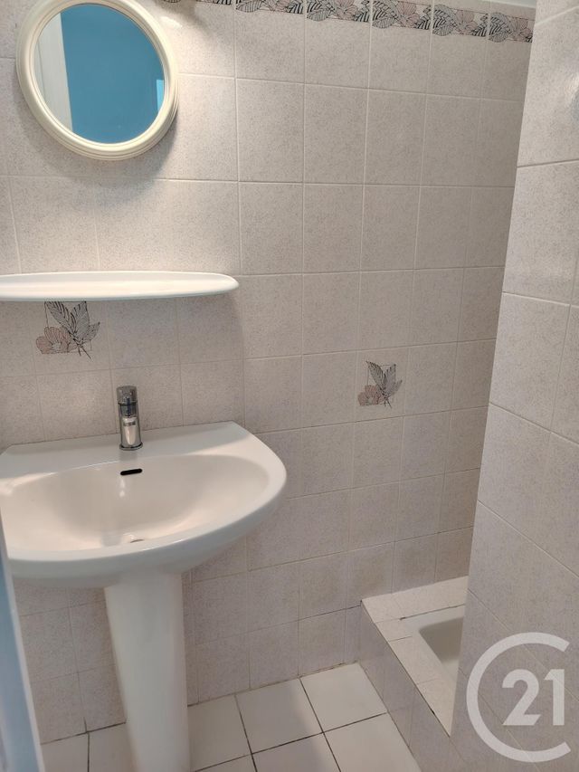 Maison &agrave; louer - 6 pi&egrave;ces - 143,81 m2 - Theix Noyalo - 56 - BRETAGNE