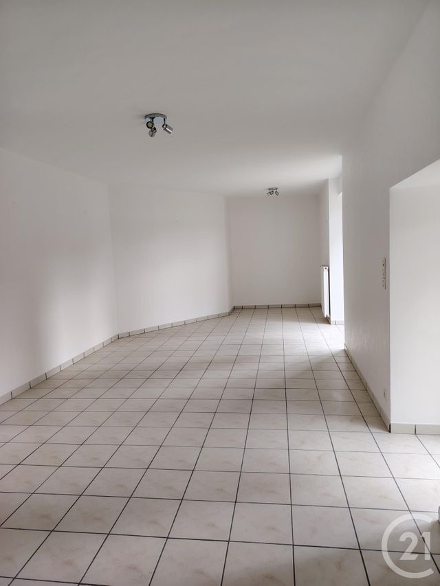 Maison &agrave; louer - 6 pi&egrave;ces - 143,81 m2 - Theix Noyalo - 56 - BRETAGNE
