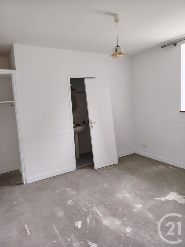Maison &agrave; louer - 6 pi&egrave;ces - 143,81 m2 - Theix Noyalo - 56 - BRETAGNE