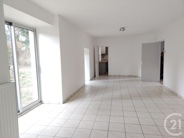 Maison &agrave; louer - 6 pi&egrave;ces - 143,81 m2 - Theix Noyalo - 56 - BRETAGNE