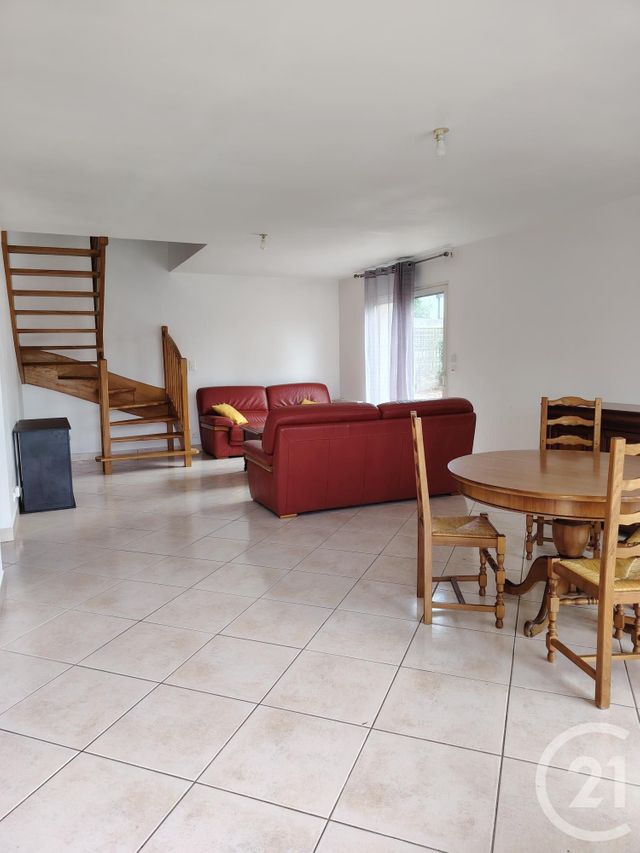 Maison 6 pièces 110 m² · à Theix-Noyalo · 110 m² · 1 100 €/mois